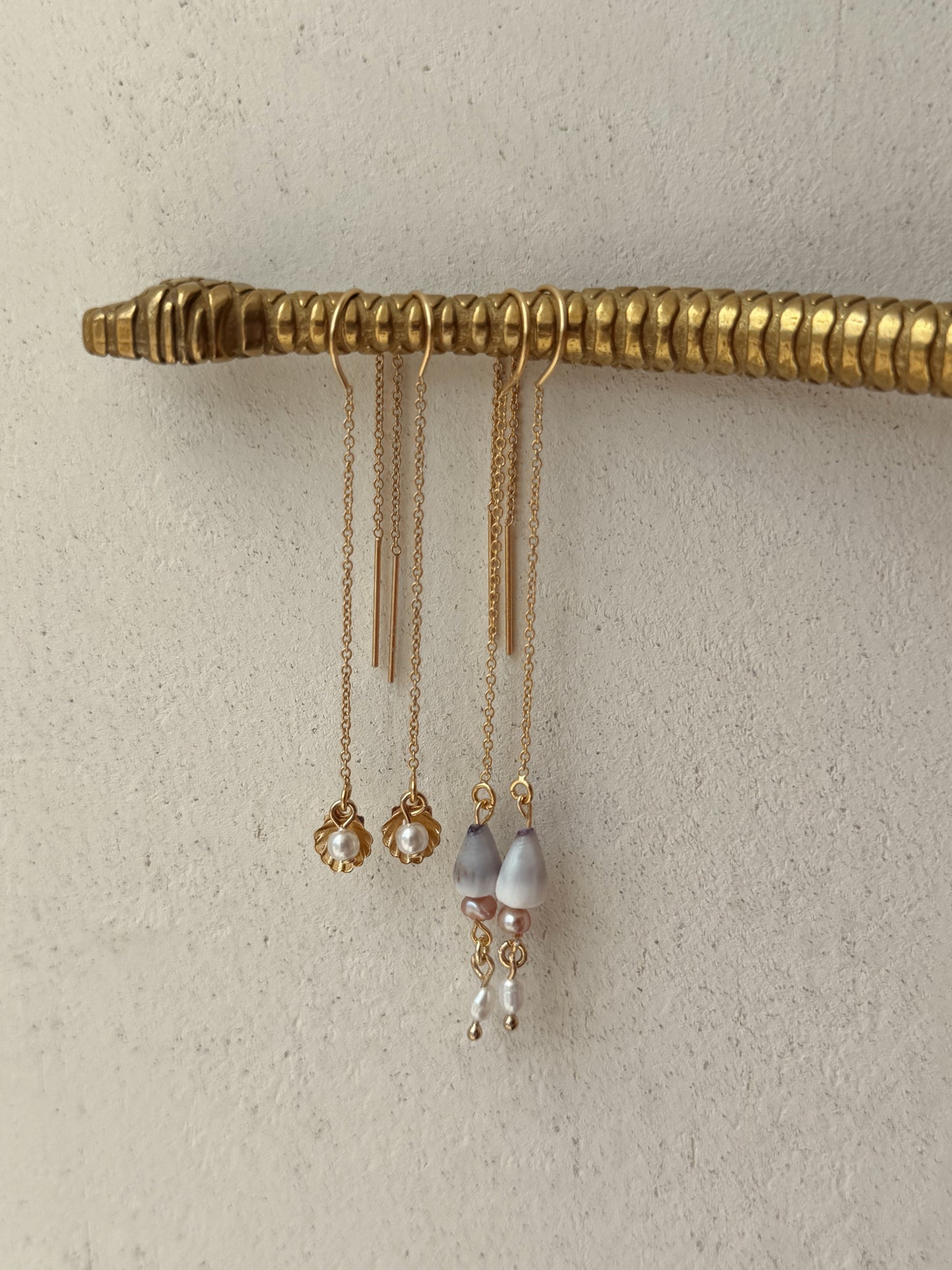 Mini Shell Pearl Threader- left