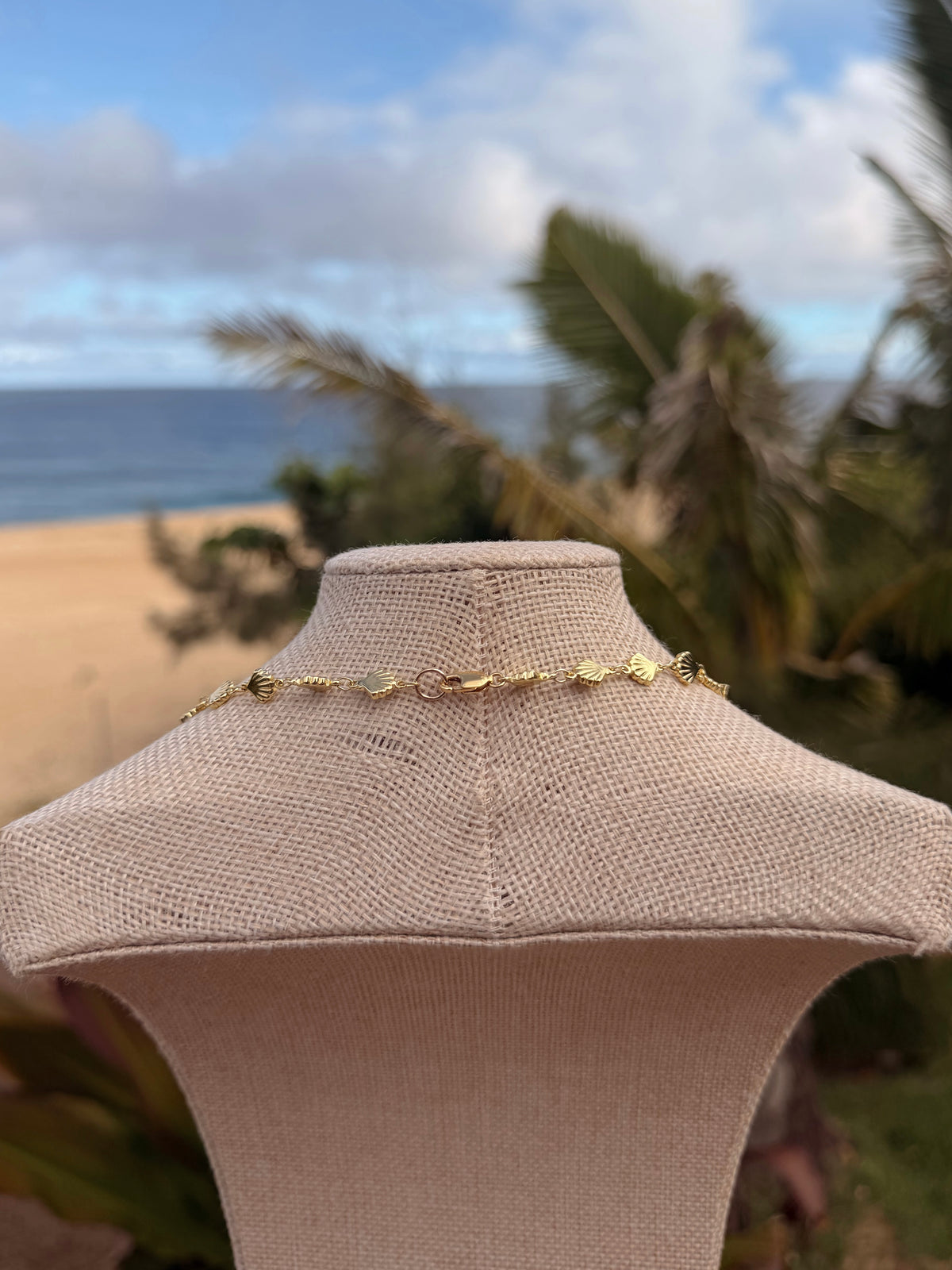 Moon Tide Collar