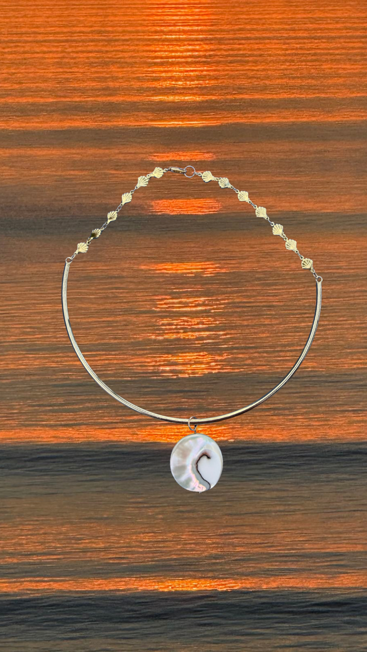 Moon Tide Collar