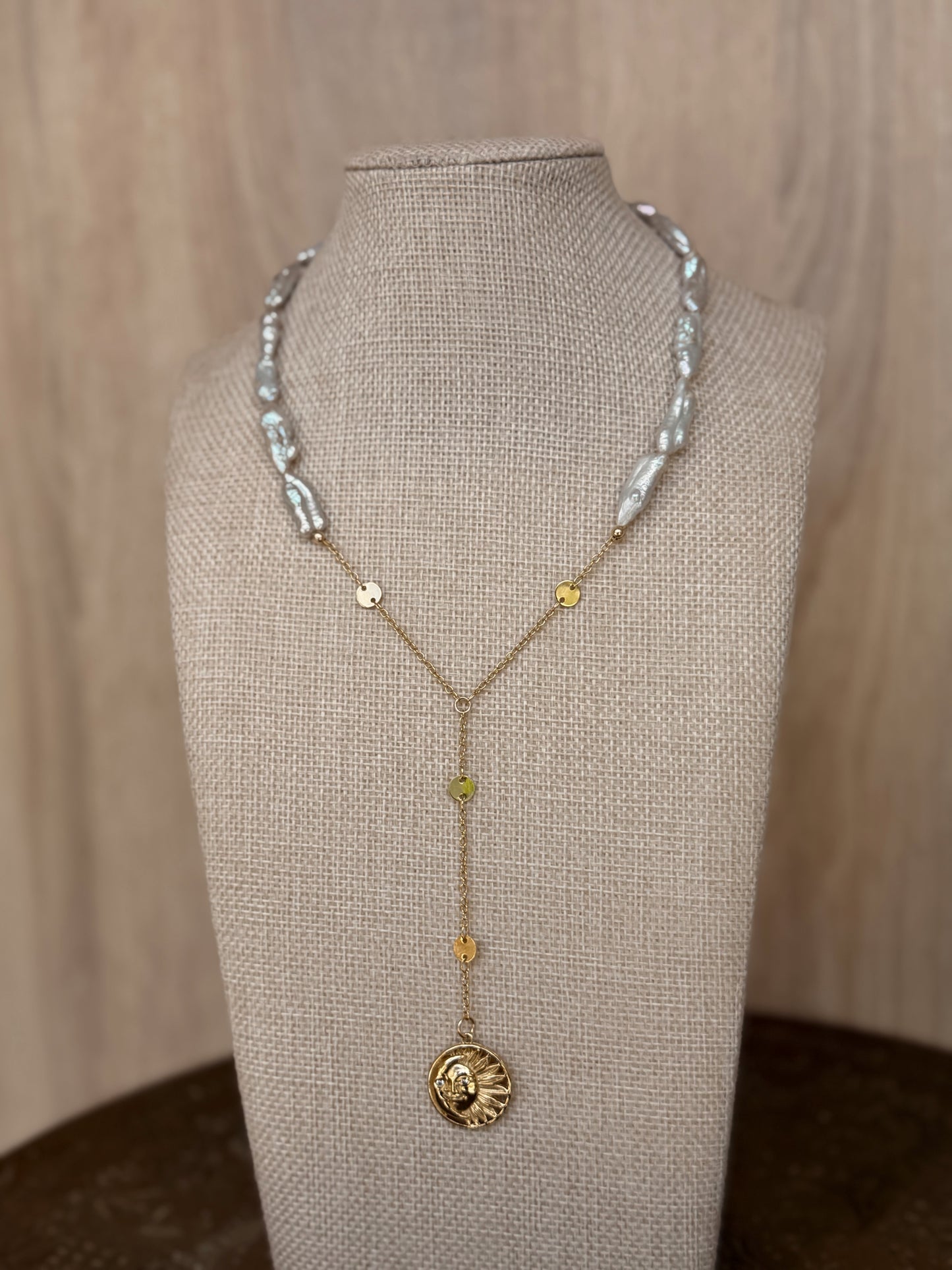 Moonlit Pearl Lariat